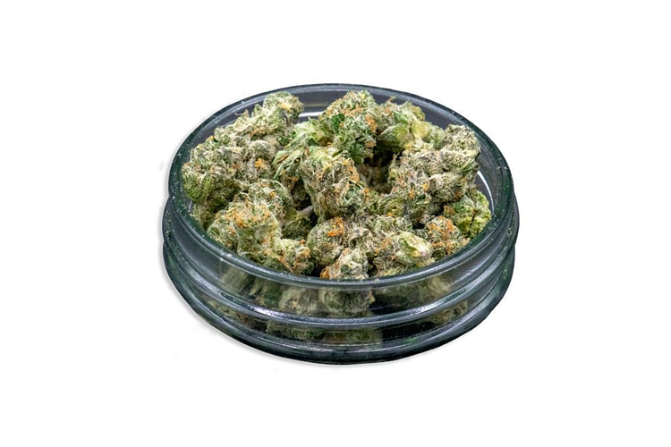 GMO x Mendo Breath Bulk Flower (Smalls) by Common Citizen